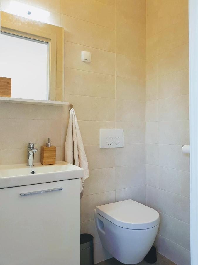 Apartmani Elena Malinska Εξωτερικό φωτογραφία